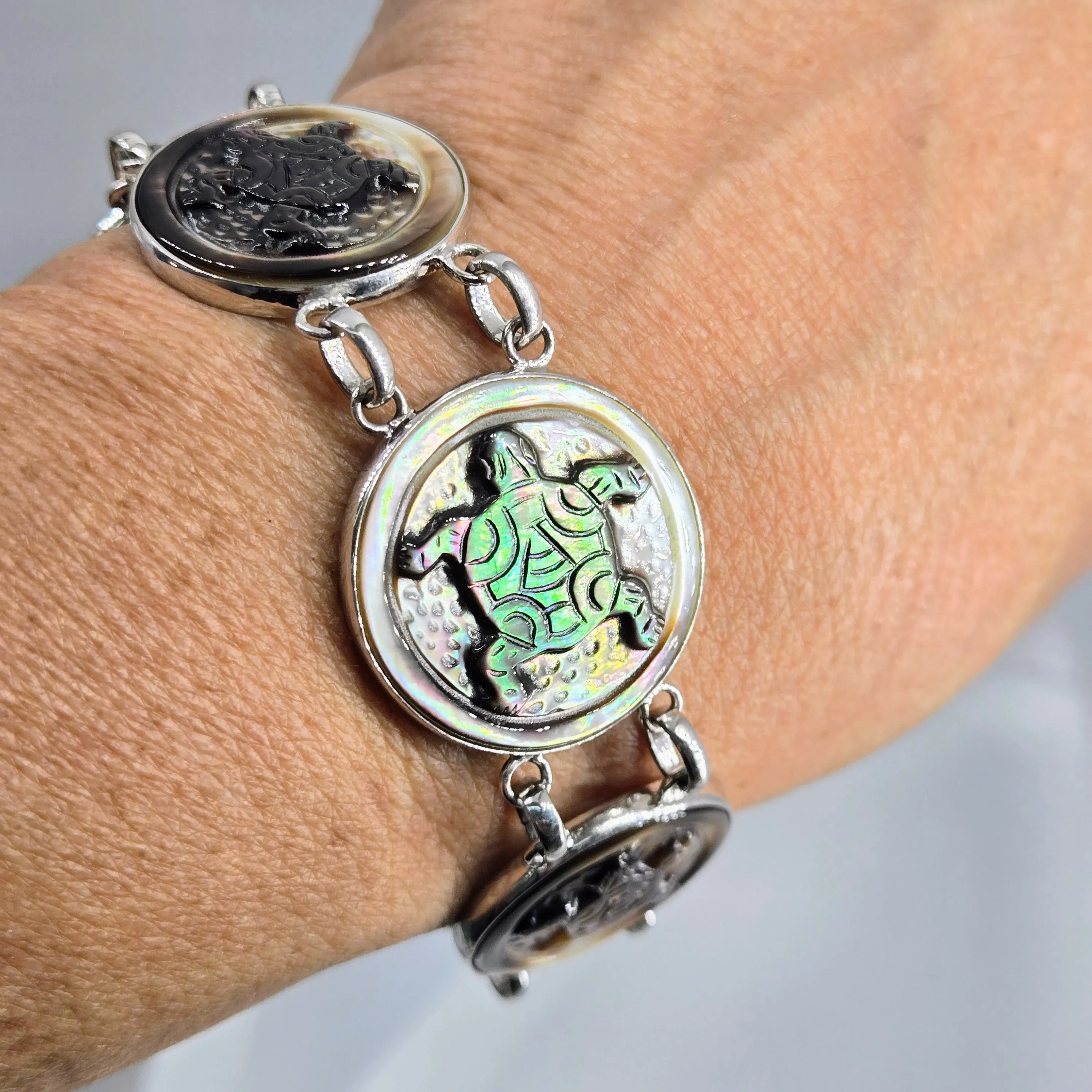 "Tahitian Tortuga" 6.5" - 7.5" Bracelet - Tahitian Mother Of Pearl, Anti-tarnish Sterling