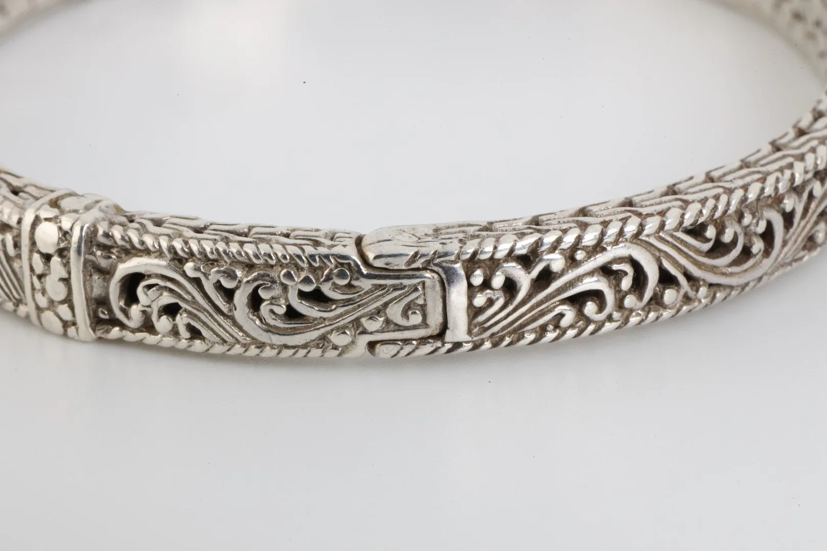 Sarda 925 Silver Hinged Cuff Bracelet (30.43g.)