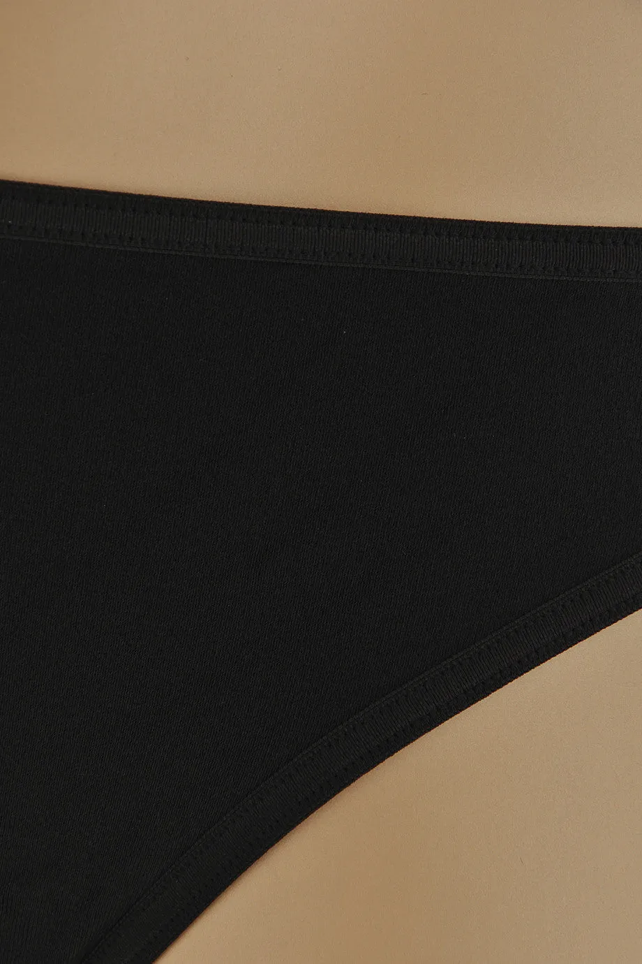 SATIN DE LUXE 61803 Satin String 7005 Black