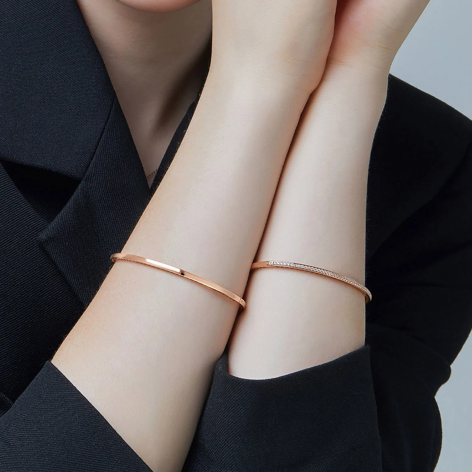 Signature. D Gold Bracelet JDRBR3F27ZC