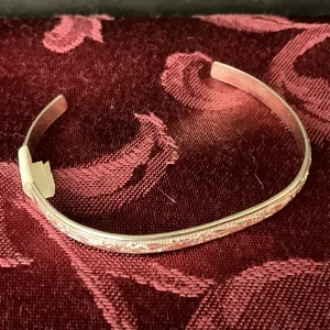 Silver Bracelet Light Floral