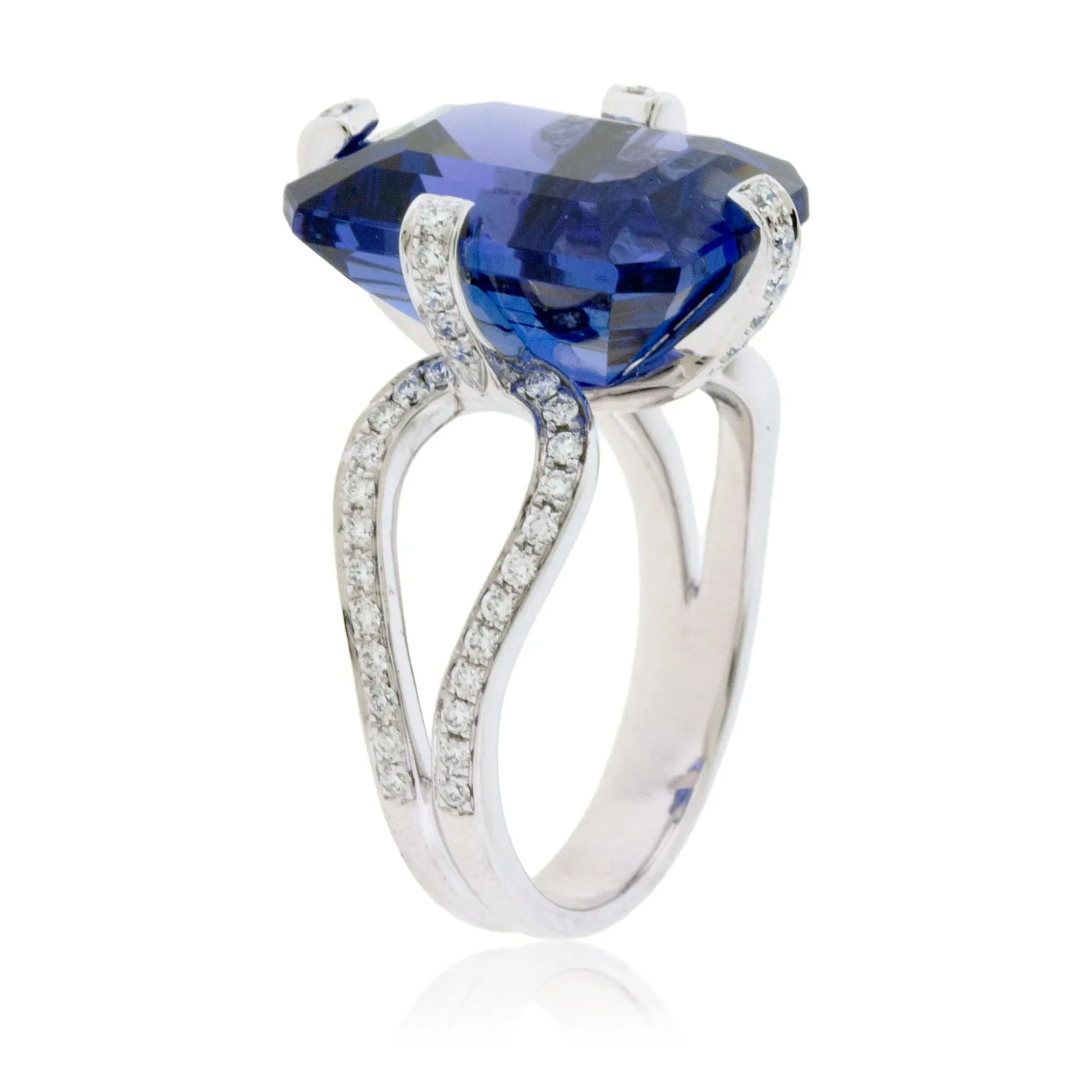 Stunning Tanzanite & Diamond Accented Ring