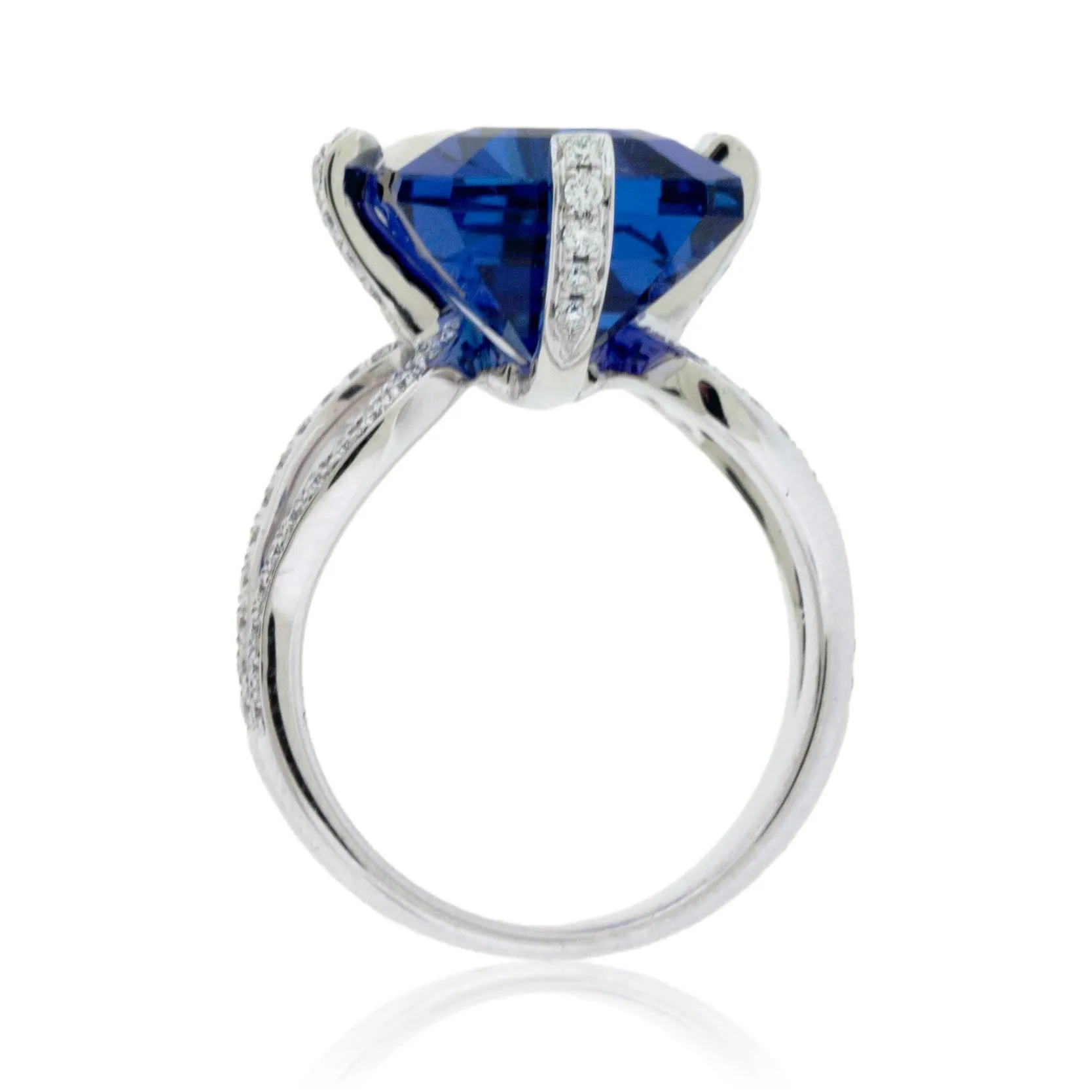 Stunning Tanzanite & Diamond Accented Ring