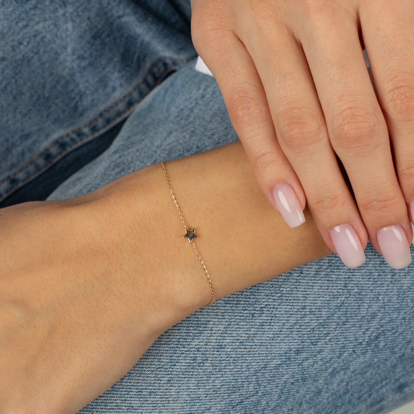 Tiny Solid Star Bracelet 14K