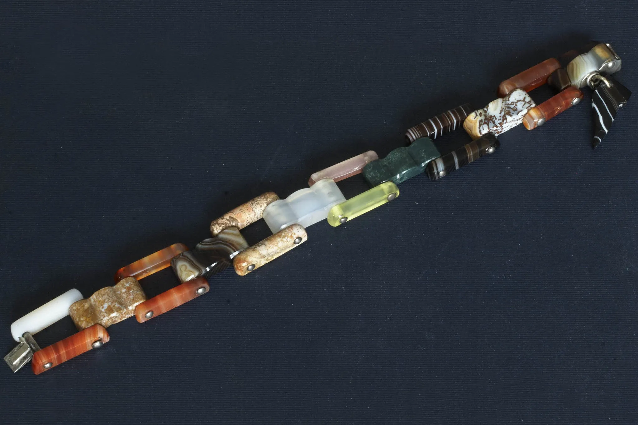Victorian Scottish Agate Link Bracelet