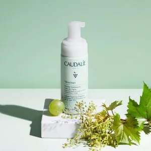 Vinoclean Gentle Foaming Cleanser