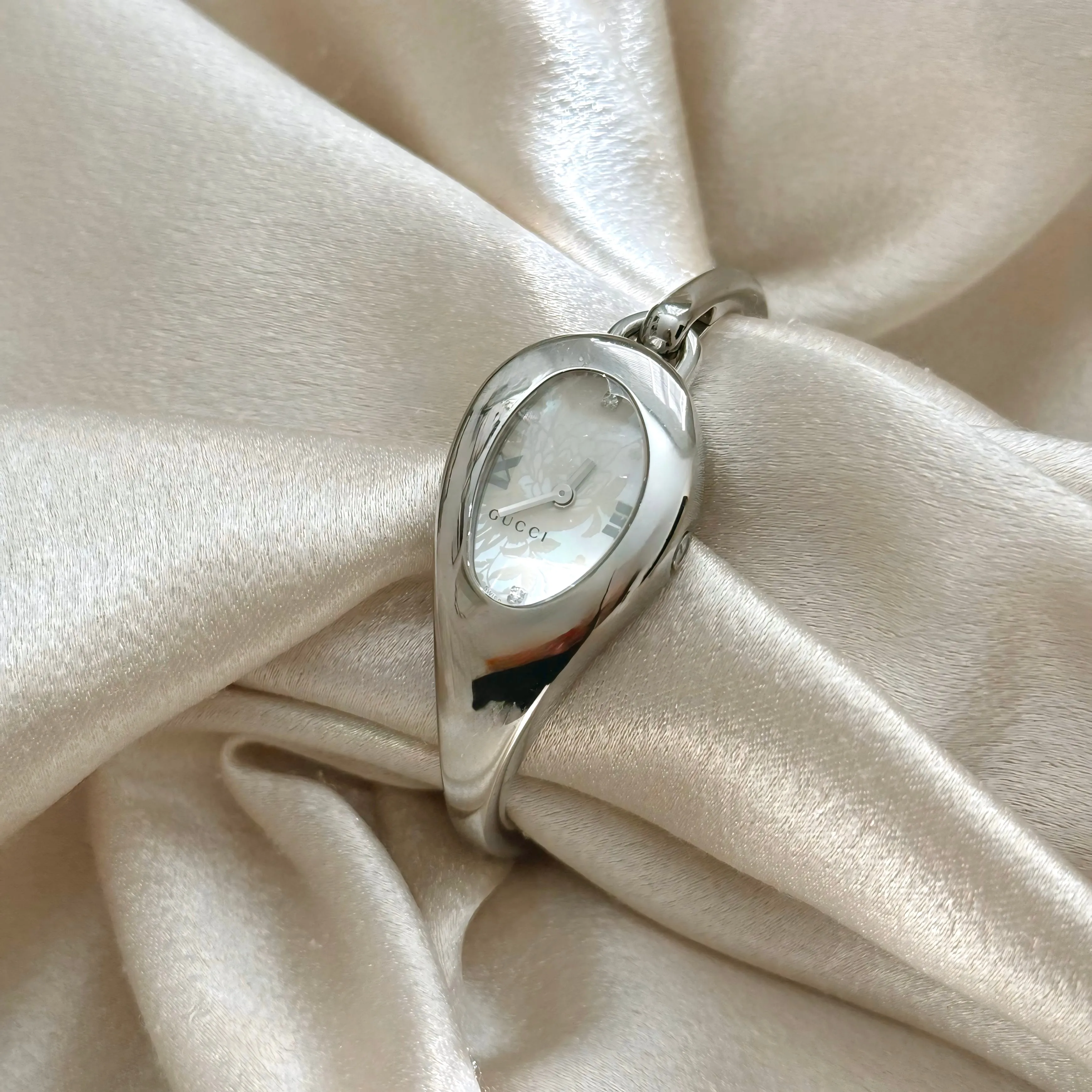 VINTAGE GUCCI DIAMOND WATCH