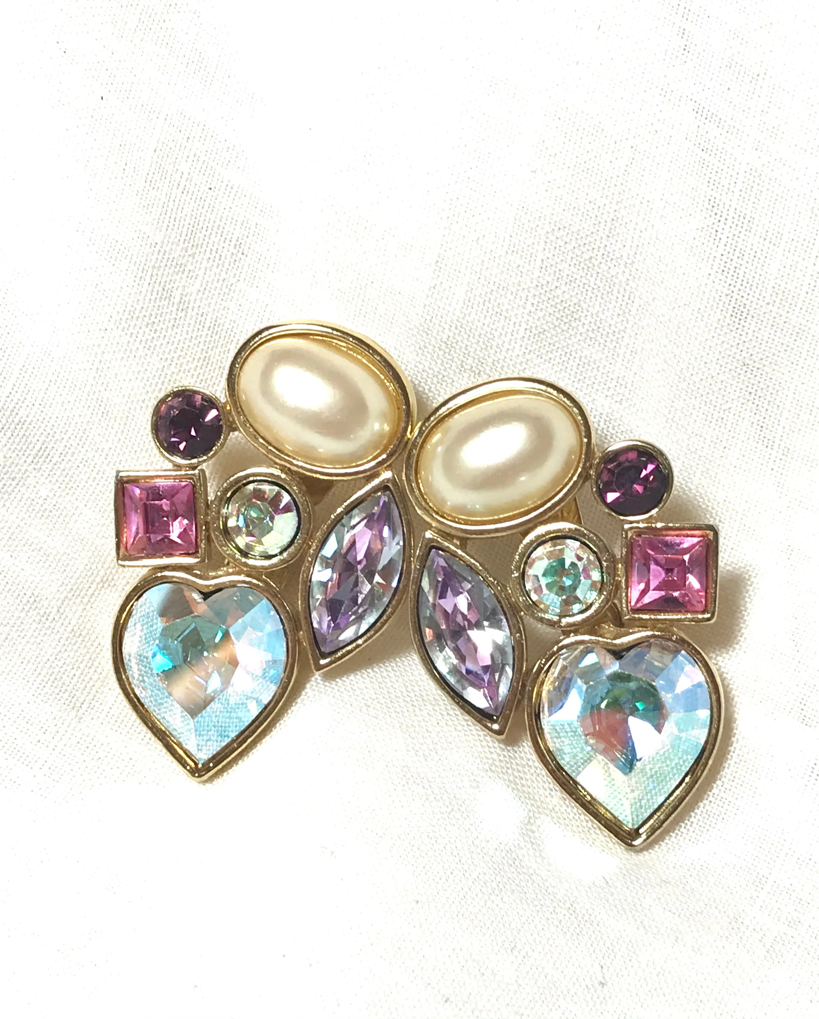 Vintage Yves Saint Laurent crystal and pearl earrings. YSL must have jewelry piece. Heart, pink, purple, pearl stones. 010312et